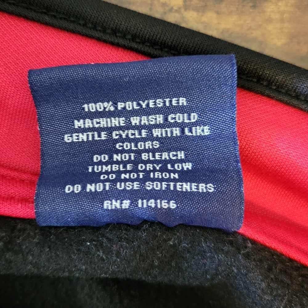 University of WI 1/4 Zip Pullover - Picture 6 of 6